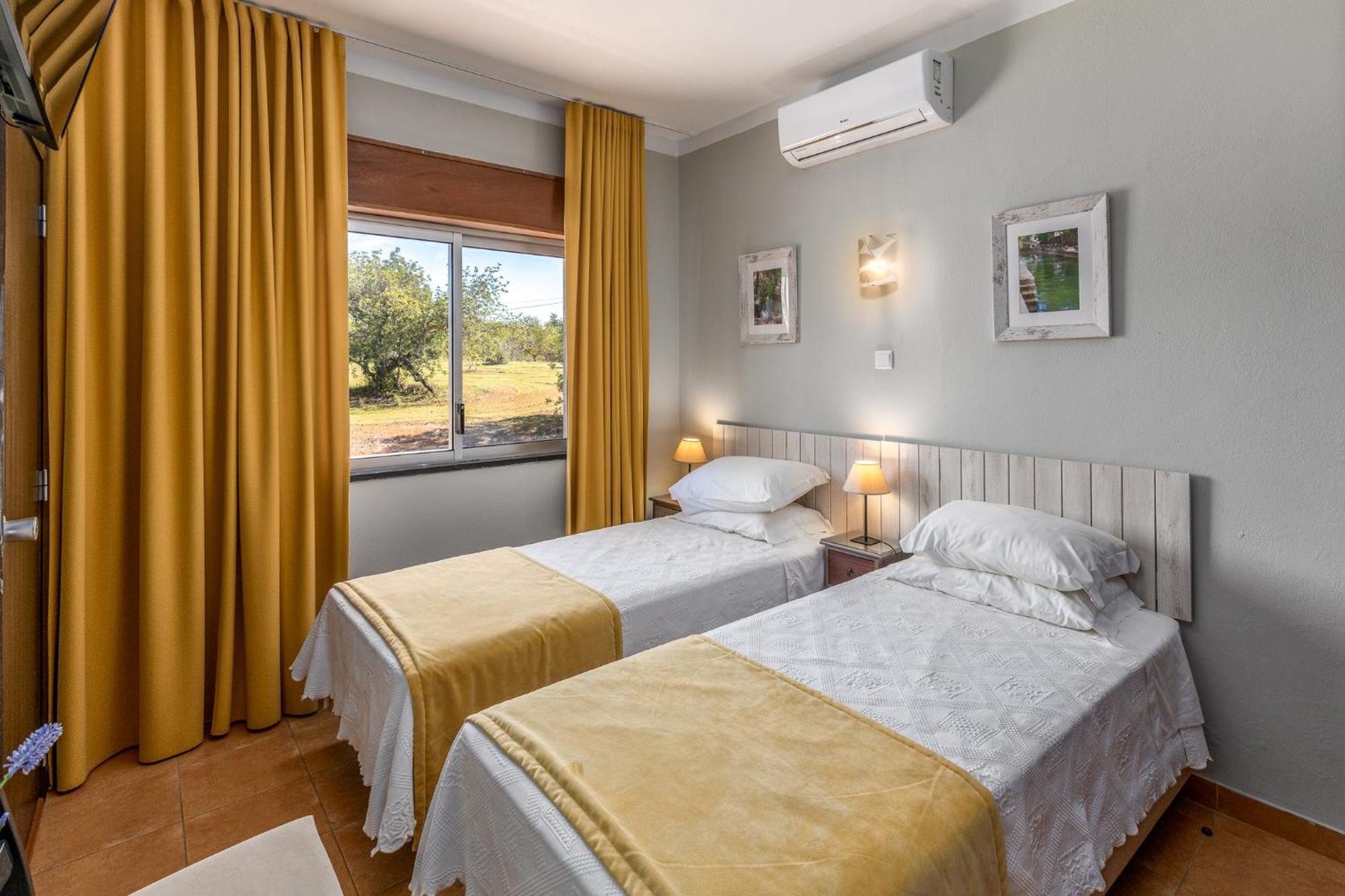 Guest House Oliveira Boliqueime Kültér fotó